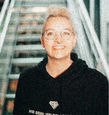 Teammitglied der KI-Helden / Suchhelden GmbH